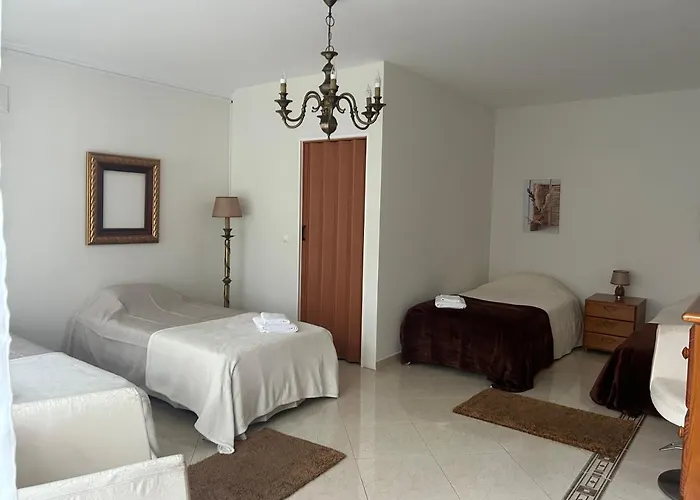 Alojamento Santa Catarina بيت ضيافة *