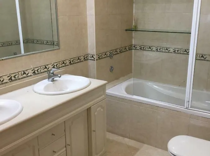 Alojamento Santa Catarina بيت ضيافة *